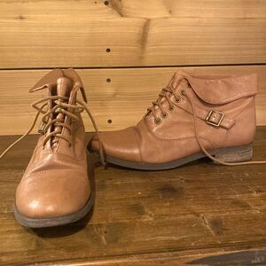 Steve Madden leather lace up shoes